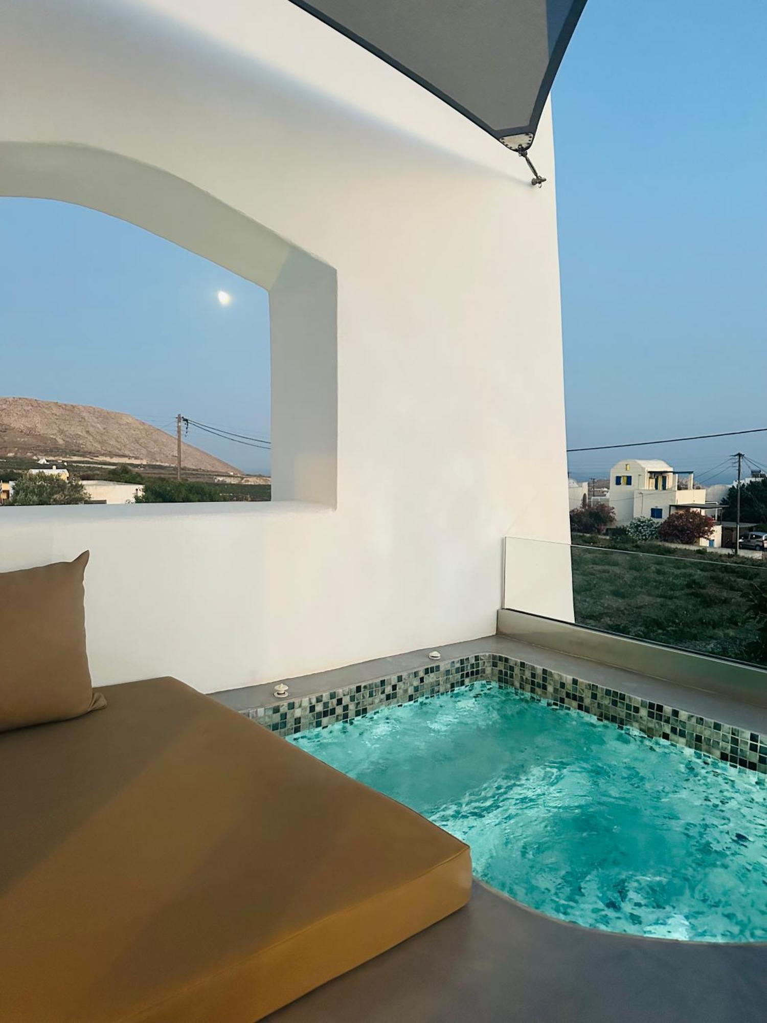 White Harmony Suites Μεγαλοχώρι Εξωτερικό φωτογραφία